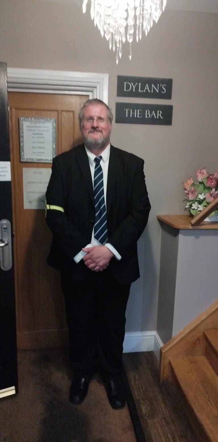 362820103 785815873279590 4397760840273583720 n 768x1551