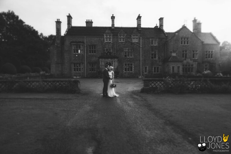 Cefn Tilla Wedding 21 768x513