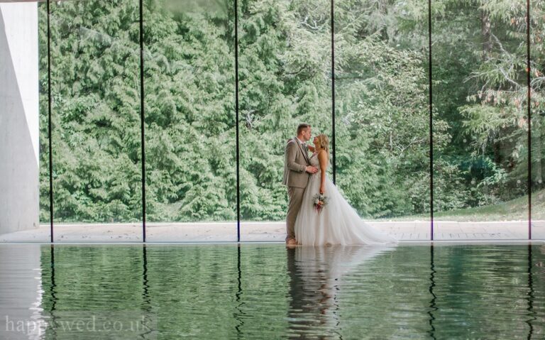 Cowley Manor wedding photography 114 768x479