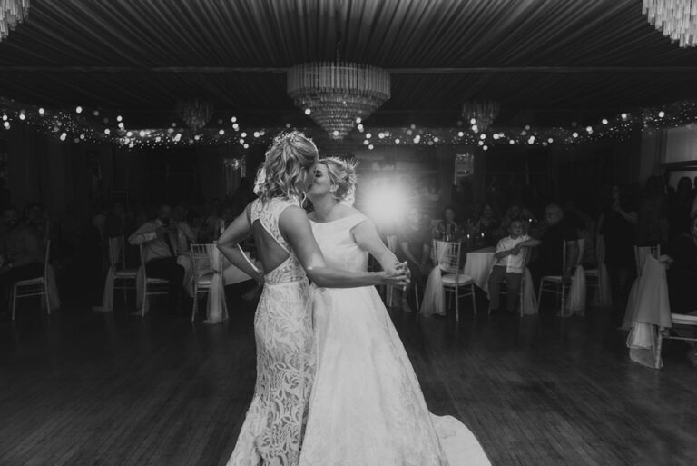 The Manor Wedding 2 768x513