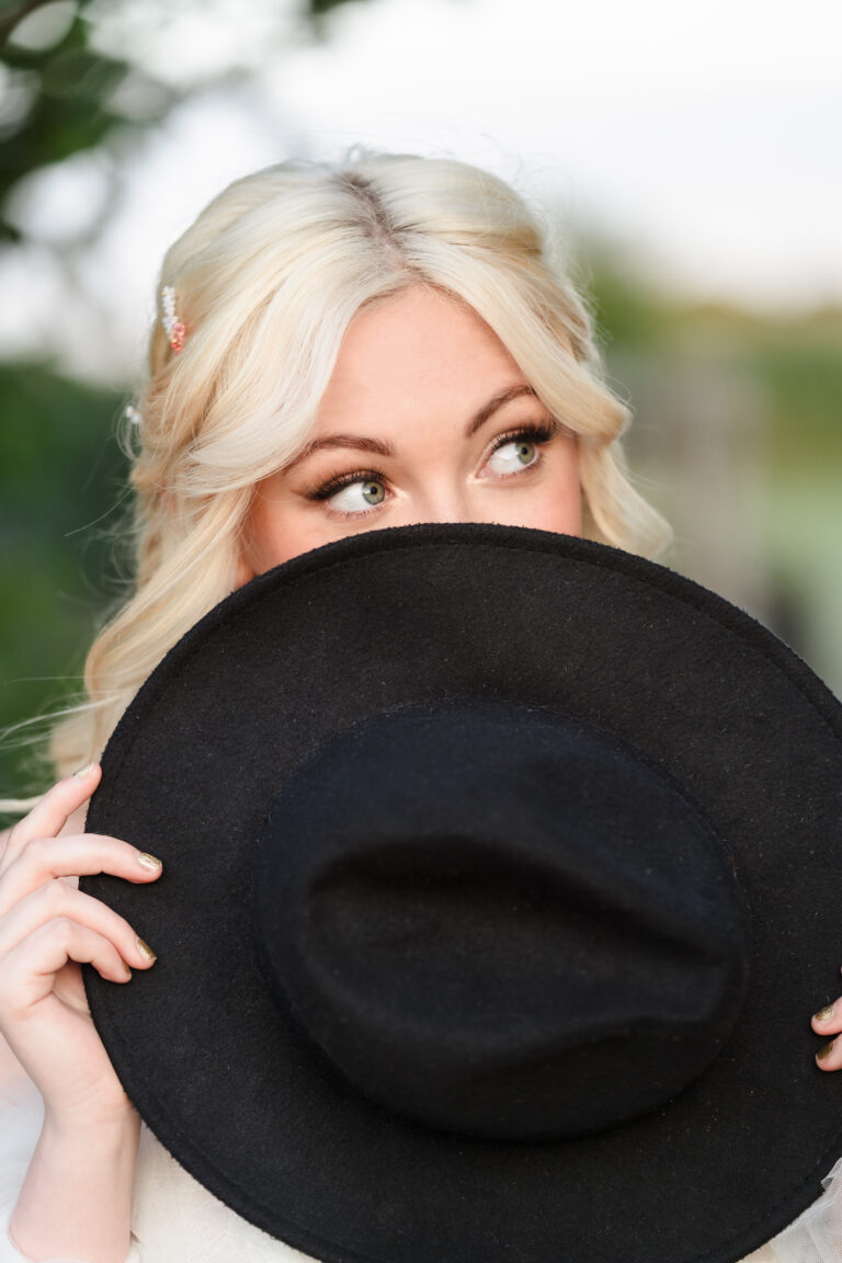 inbound8144023174200676332 768x1152