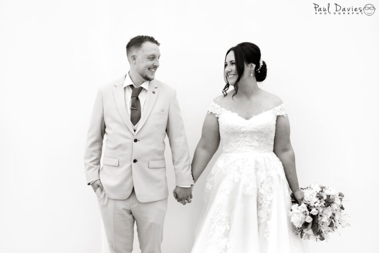 Carly Calum Ocean View 7 768x512