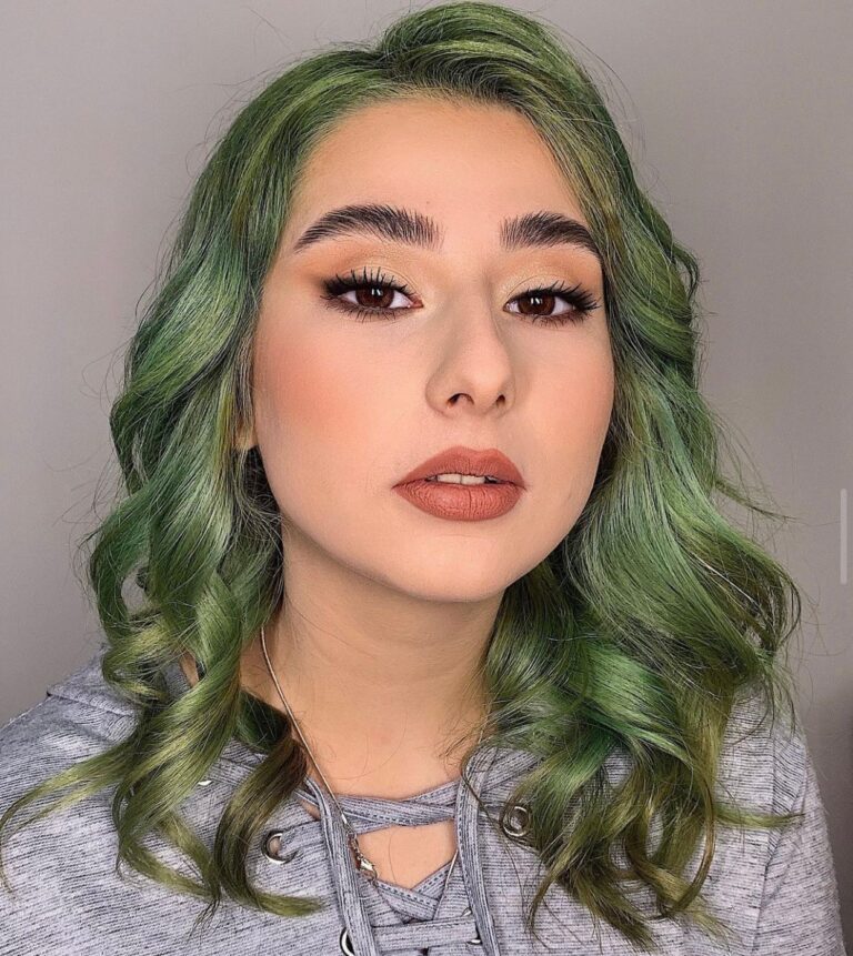 ffaaf7db a5b9 4de2 b650 9428a675dc48 768x861