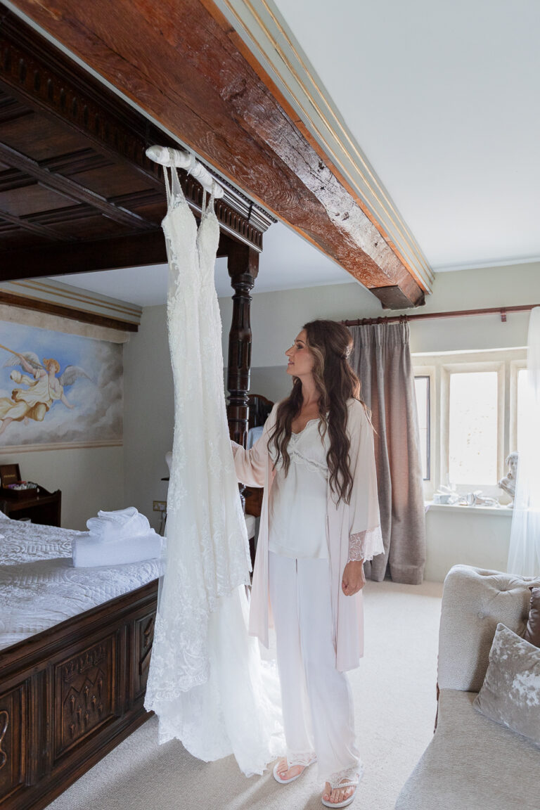 London Surrey prewedding weddingphoto weddingvideo engagement photographer videography bridal bride photoshoot bridesmaids groomsmen www.thesnapshotcafe.com 1 768x1152