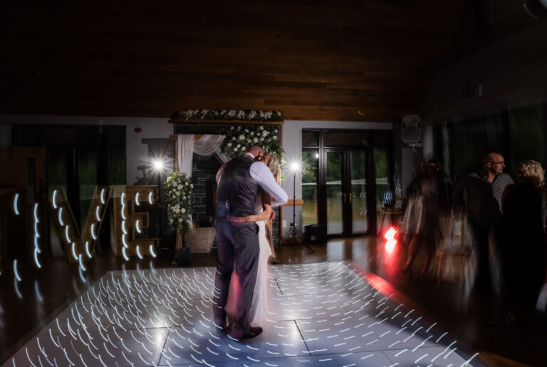 001 AMPC Bristol Wedding Photographer AM075562 Col 768x515