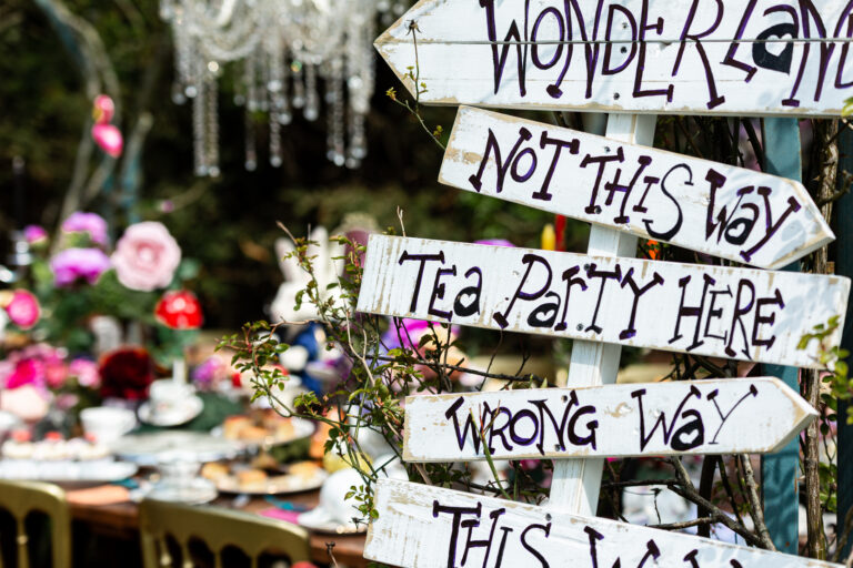 MadHattersTP.web 56 768x512