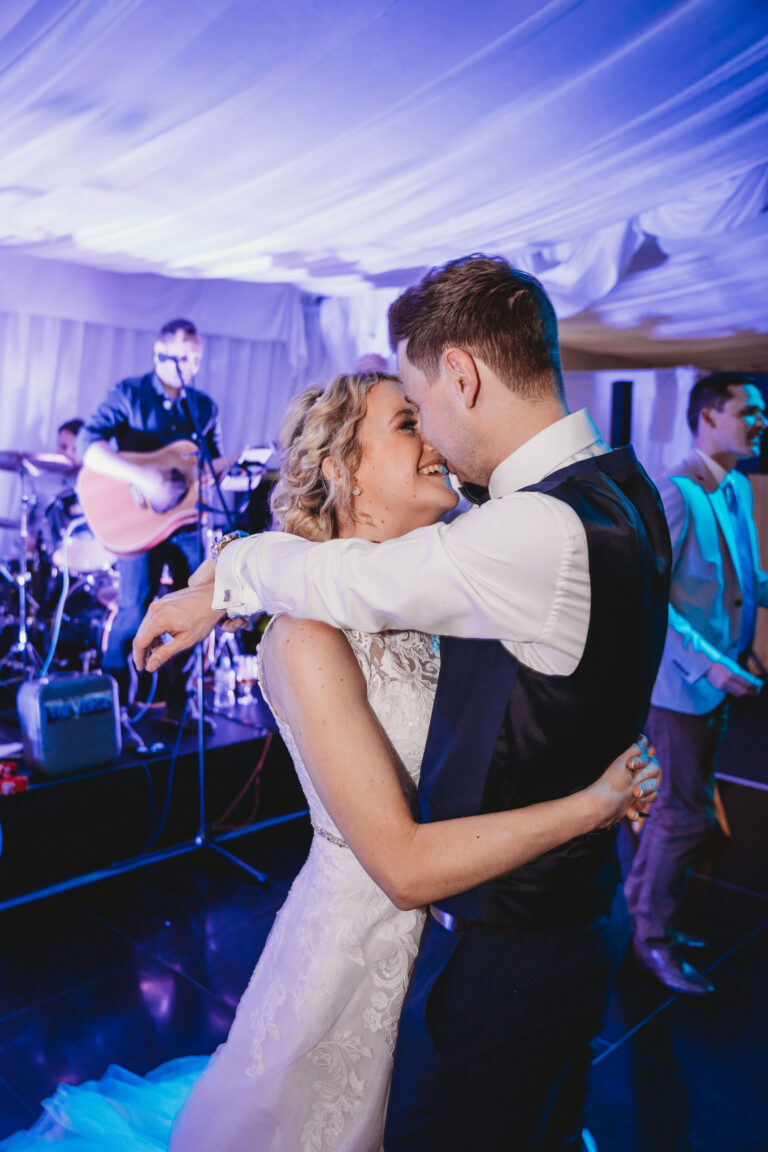 inbound6078101664445695513 768x1152