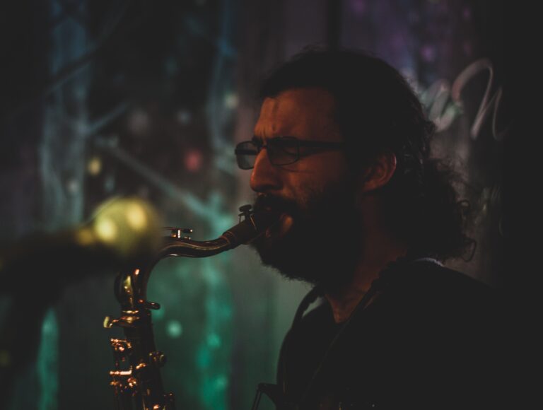 davecolebournsaxes2 768x580