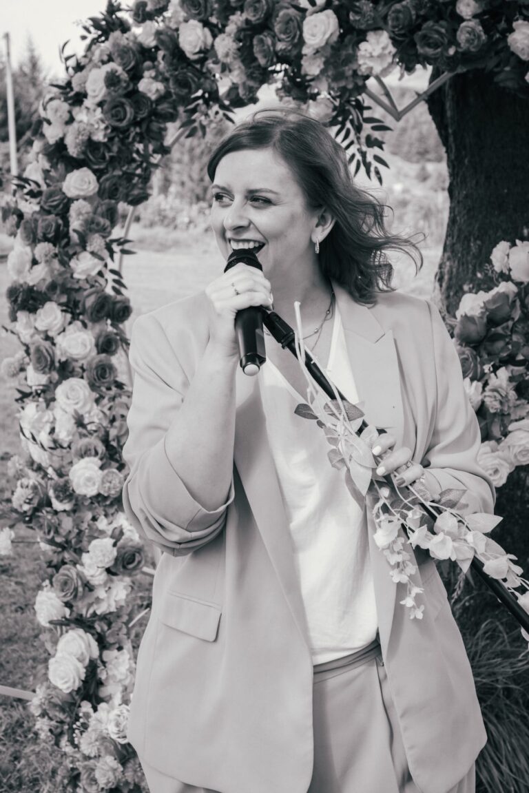 inbound8139191384385461092 768x1151