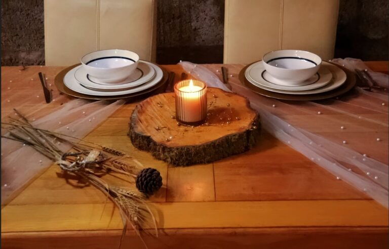 Dishes Set out1 768x492